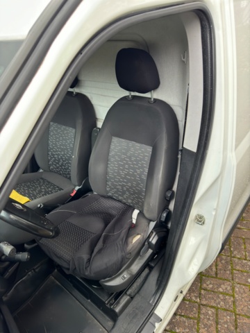 1107406-18 Opel Combo Van 2.4t 1.6 CDTI - 2013