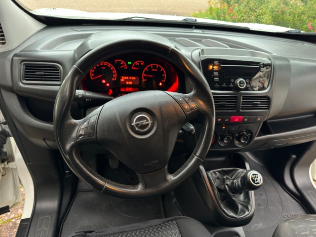 1107406-19 Opel Combo Van 2.4t 1.6 CDTI - 2013