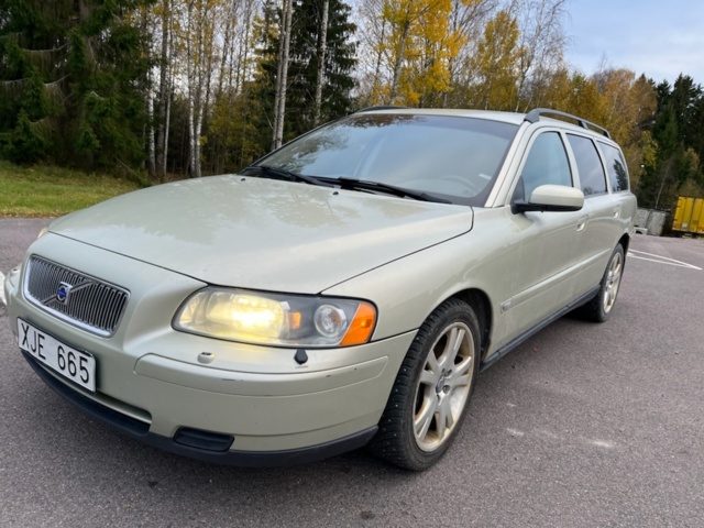 1105655-4 Volvo V70 2.5T - 2006