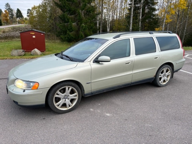 1105655-1 Volvo V70 2.5T - 2006
