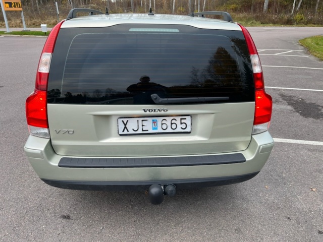 1105655-5 Volvo V70 2.5T - 2006