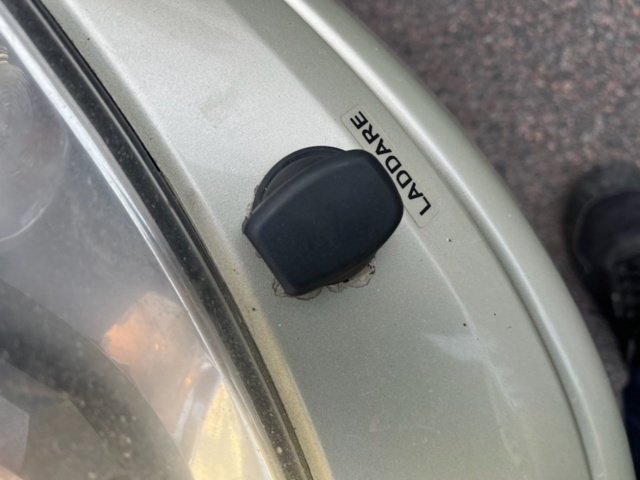 1105655-10 Volvo V70 2.5T - 2006