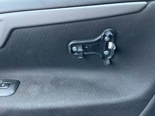 1105655-29 Volvo V70 2.5T - 2006