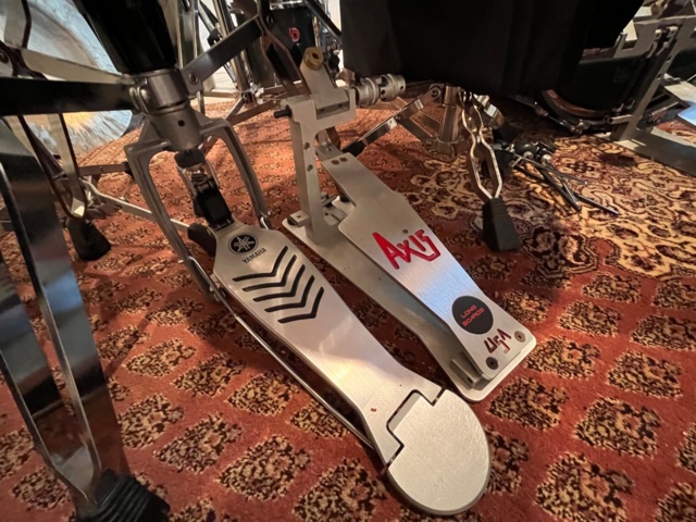 1107856-6 Yamaha drum kit