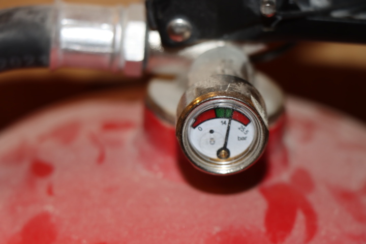 1033927-6 First Aid Station, Fire Extinguisher, Construction Center