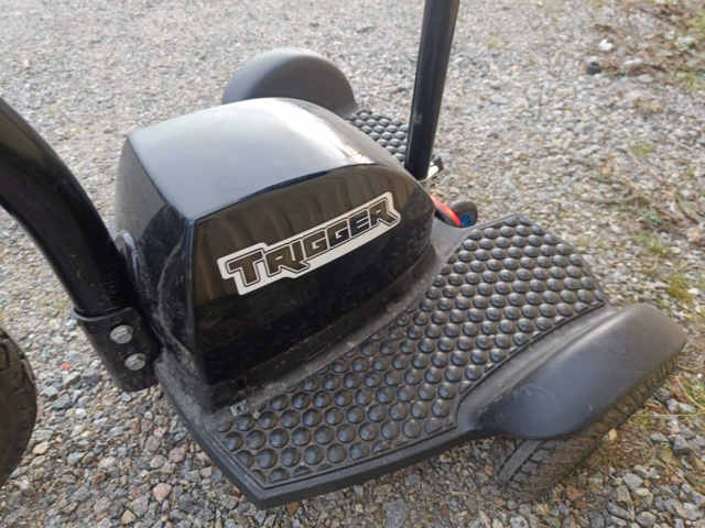 999489-6 Three-wheeled scooter Trigger, 500W