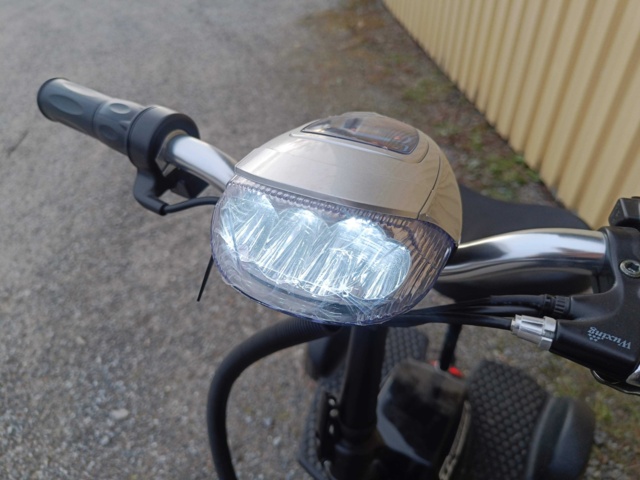 999489-15 Three-wheeled scooter Trigger, 500W