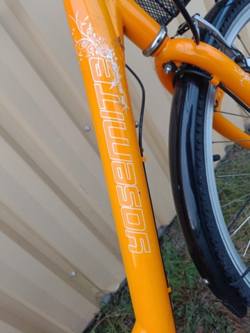 999498-12 Bicycle Yosemite City Comfort