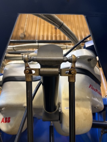 1064815-20 Pick n place robot, ABB FlexPicker, IRB 340