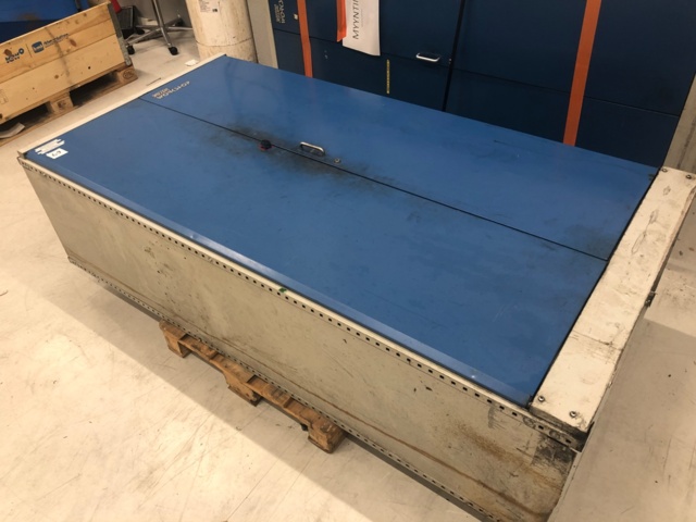 1107877-1 GWS Workshop metallikaappi - Ei pohjahintaa