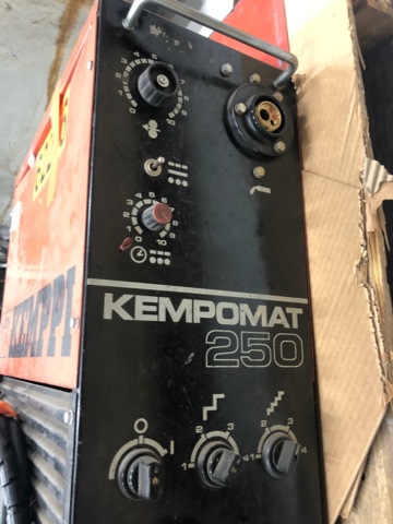 1107898-3 Kemppi Kempomat 250 hitsauslaite - Ei pohjahintaa