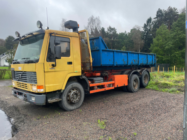1048171-3 Truck changer Volvo FL12 6x2 -96