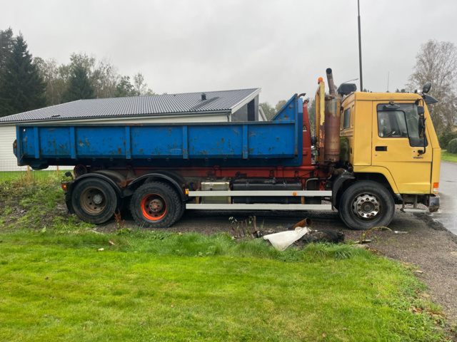 1048171-9 Truck changer Volvo FL12 6x2 -96