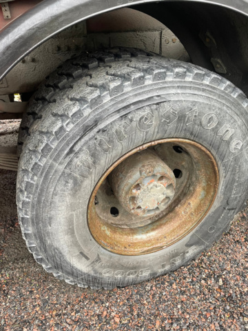 1048171-22 Truck changer Volvo FL12 6x2 -96