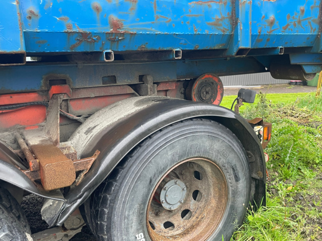 1048171-30 Truck changer Volvo FL12 6x2 -96