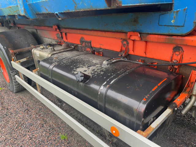 1048171-34 Truck changer Volvo FL12 6x2 -96