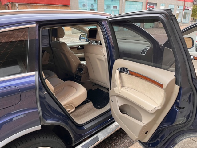 1107961-33 Audi Q7 4.2 TDI V8 quattro - 2009