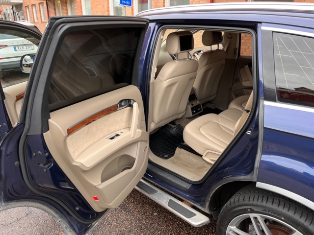 1107961-35 Audi Q7 4.2 TDI V8 quattro - 2009