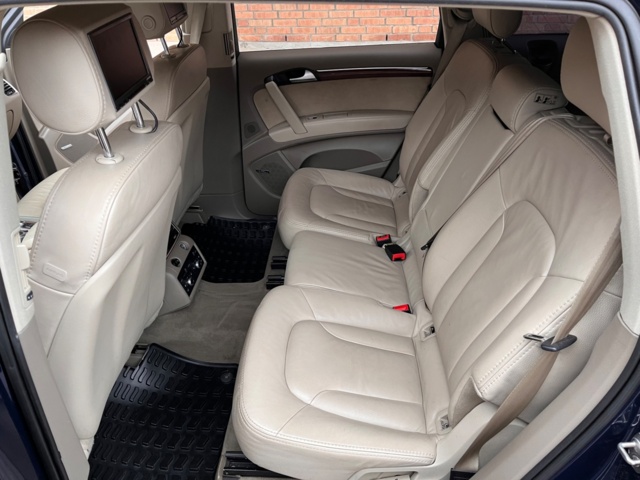 1107961-36 Audi Q7 4.2 TDI V8 quattro - 2009