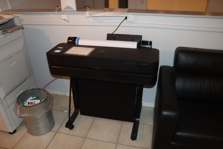 1033997-1 HP DesignJet T630 large format plotter