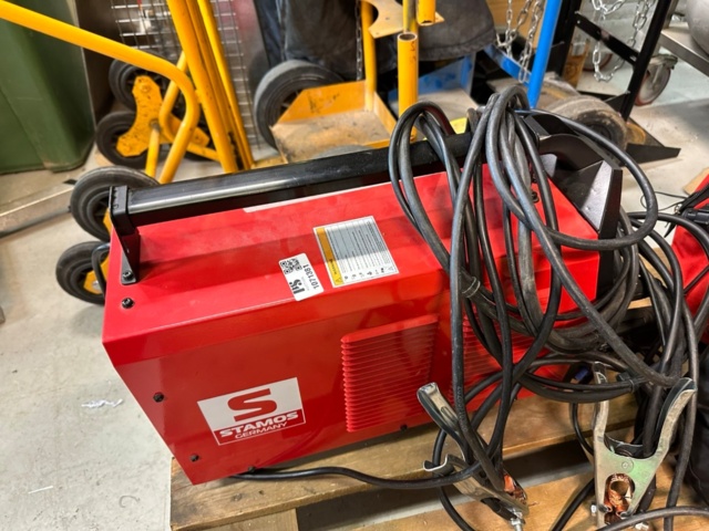 1071381-1 Bultsvets Stamos Stud 1600 med svetspistol