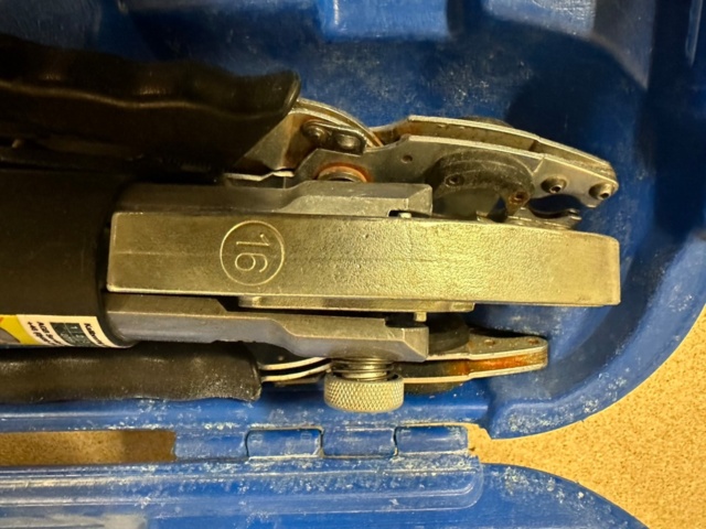 1071328-4 Pressverktyg Uponor Mini 32