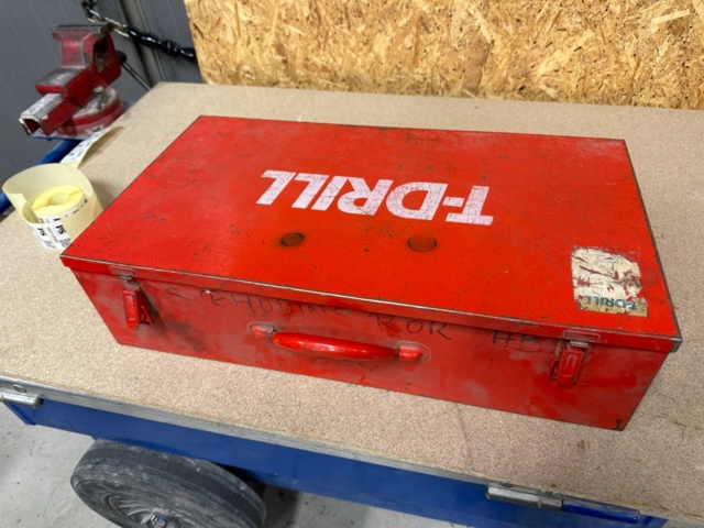 1071344-2 Cantilever machine T-Drill