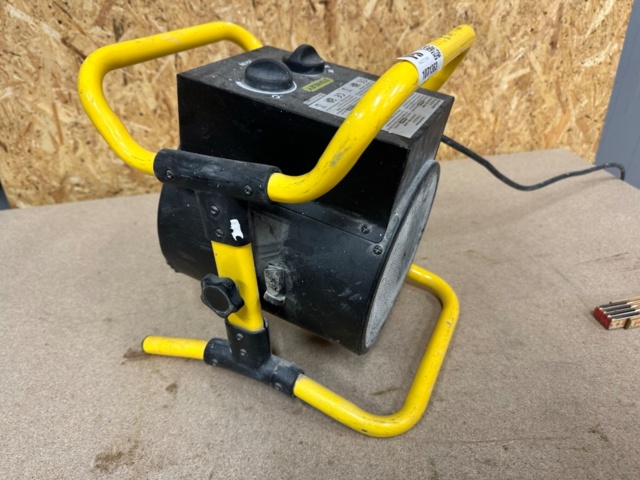 1071363-1 Fan heater Stanley 2kW