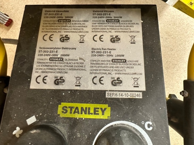 1071363-2 Fan heater Stanley 2kW