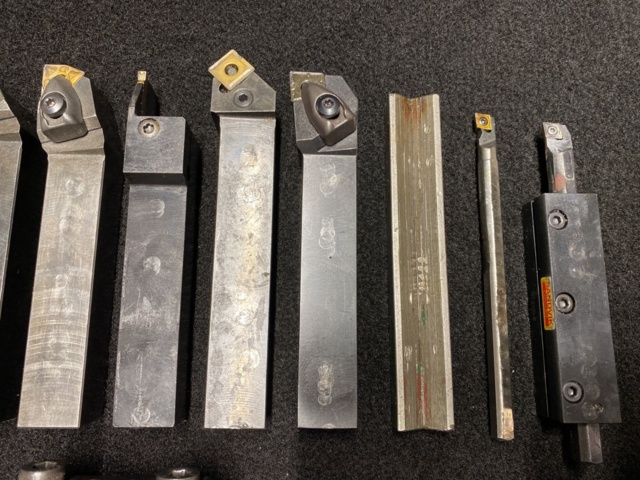 1081079-2 Lathe tool 20x20 socket