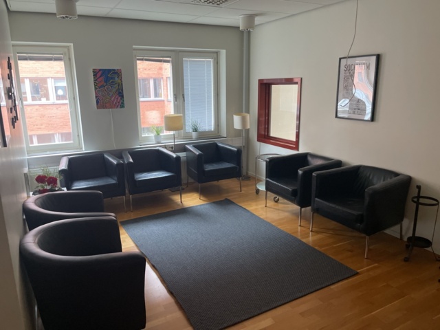 1057294-1 Waiting room furniture