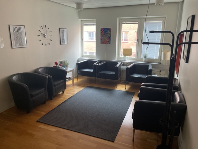 1057294-2 Waiting room furniture