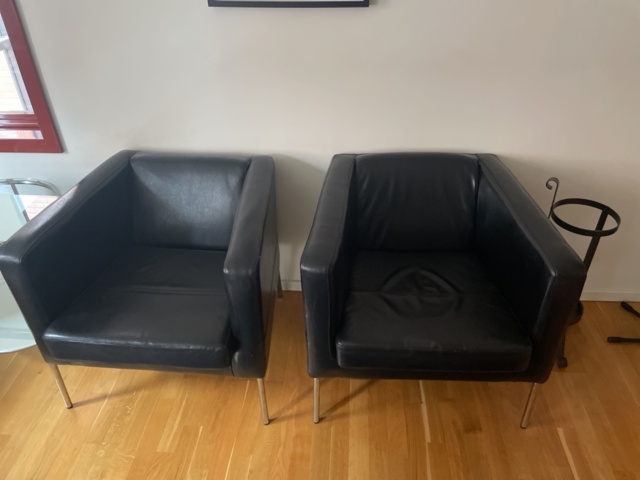 1057294-3 Waiting room furniture