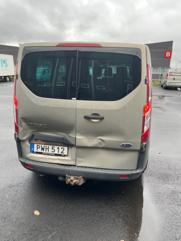 1051228-21 Ford Transit Custom 310 Kombi 2.2 TDCi - 2015 (Reparationsobjekt)