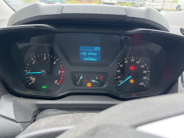 1051228-29 Ford Transit Custom 310 Kombi 2.2 TDCi - 2015 (Reparationsobjekt)