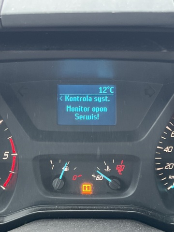 1051228-32 Ford Transit Custom 310 Kombi 2.2 TDCi - 2015 (Reparationsobjekt)