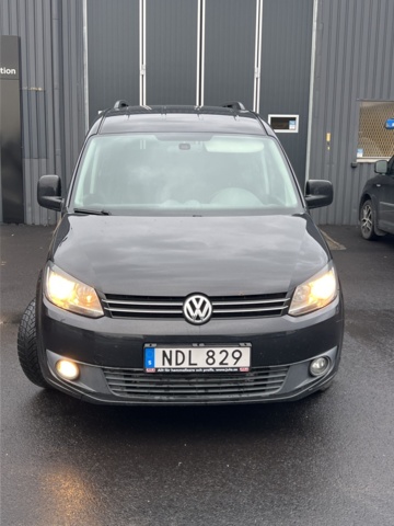 1051236-2 Volkswagen Caddy Maxi Combi 1.6 TDI - 2013