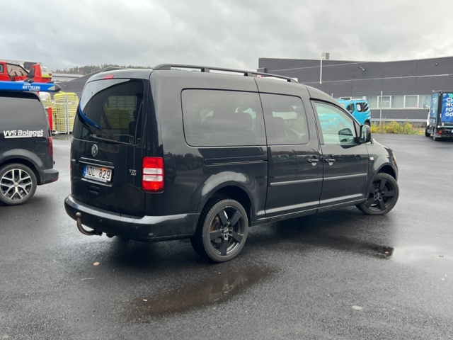 1051236-5 Volkswagen Caddy Maxi Combi 1.6 TDI - 2013