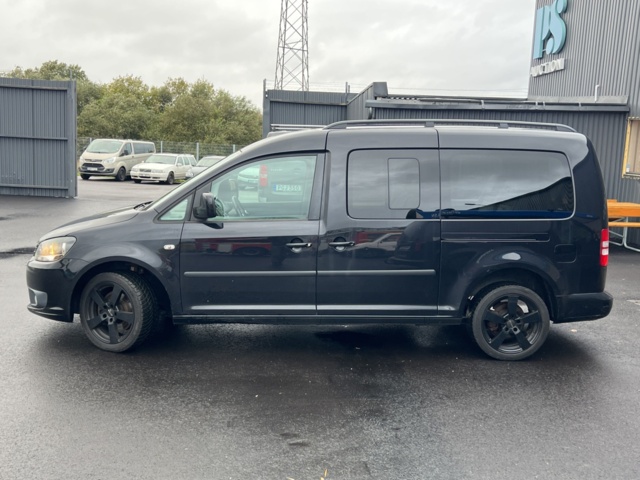 1051236-8 Volkswagen Caddy Maxi Combi 1.6 TDI - 2013