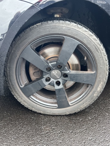 1051236-9 Volkswagen Caddy Maxi Combi 1.6 TDI - 2013