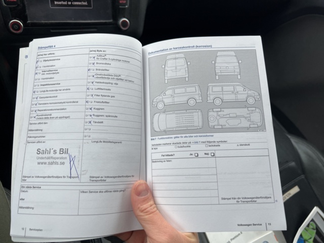 1051236-31 Volkswagen Caddy Maxi Combi 1.6 TDI - 2013