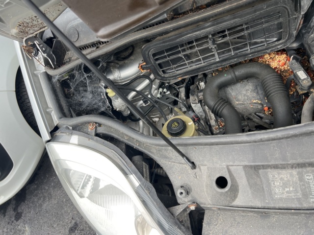 1051223-39 Opel Vivaro Van 2.7t 2.0 CDTI - 2007 (Repair item)