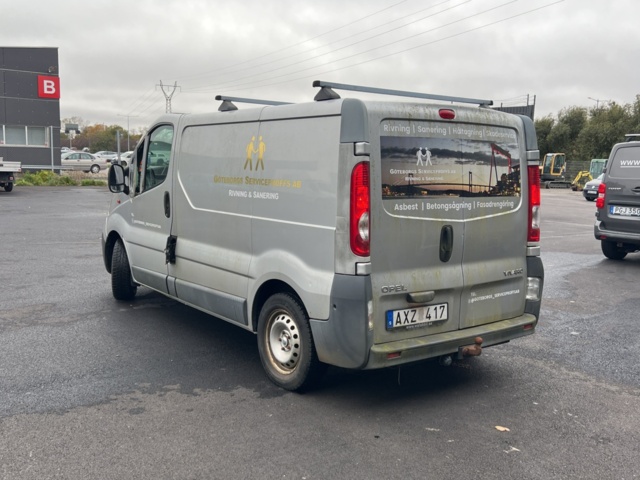 1051223-7 Opel Vivaro Van 2.7t 2.0 CDTI - 2007 (Repair item)