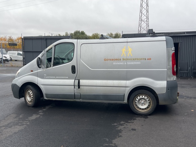 1051223-8 Opel Vivaro Van 2.7t 2.0 CDTI - 2007 (Repair item)