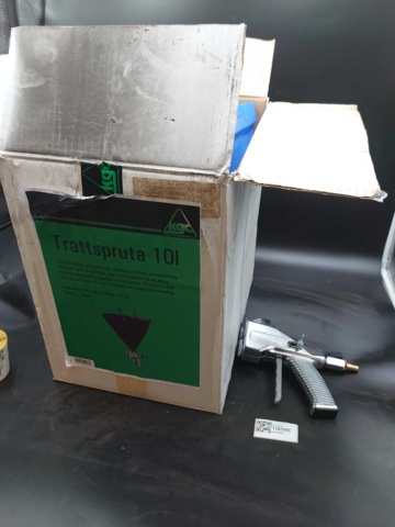 1102995-1 Trattspruta 10L - Frakt ingår