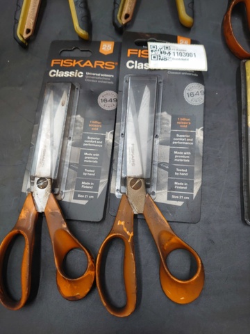 1103001-2 3 Stanley sheet metal scissors + 4 universal scissors - Shipping included