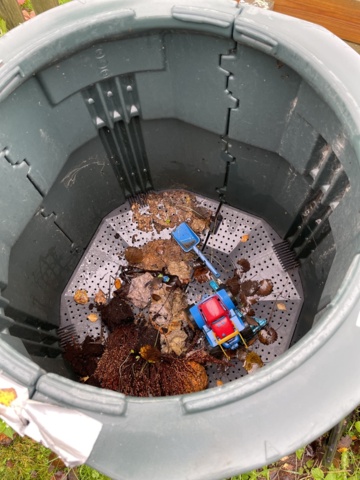 1060462-5 Compost boxes