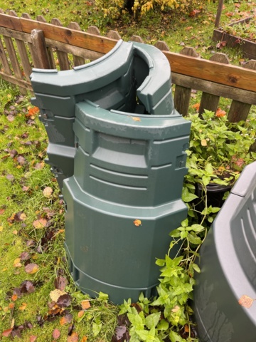 1060462-6 Compost boxes