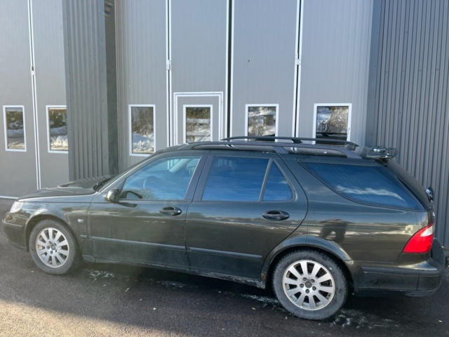 1105656-2 Saab 9-5 SportCombi 2.3 T - 2003