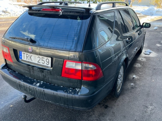 1105656-3 Saab 9-5 SportCombi 2.3 T - 2003